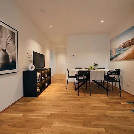 Апартаменти Central Innsbruck Apartment Інсбрук