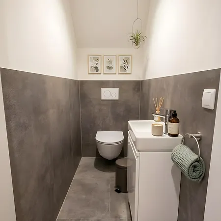 Central Innsbruck Apartment
