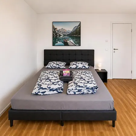 Central Innsbruck Apartment Інсбрук
