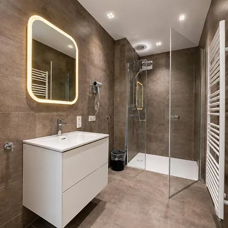 Апартаменти Central Innsbruck Apartment *