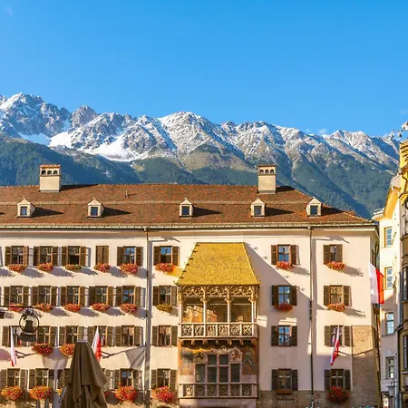 Central Innsbruck Apartment * Інсбрук