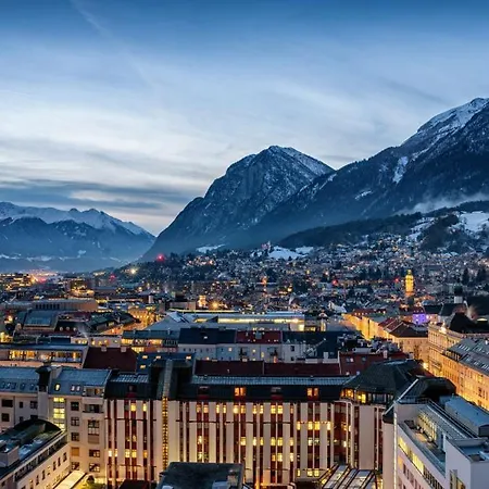 Central Innsbruck Apartment Апартаменти *